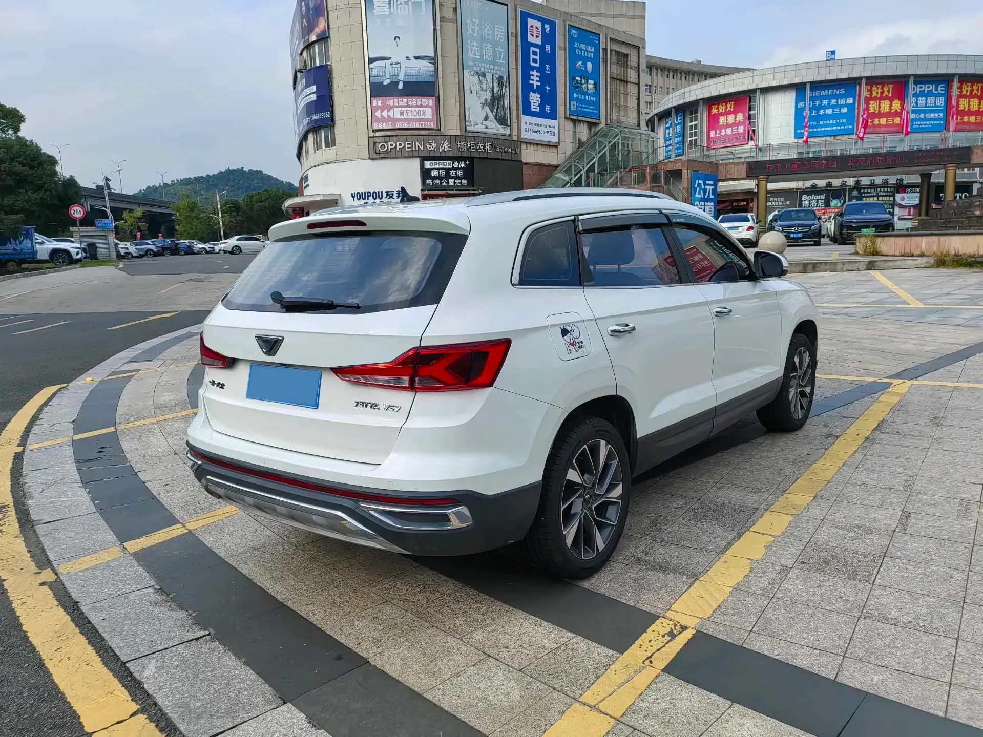 2021 JETTA VS7 thumbnail 3