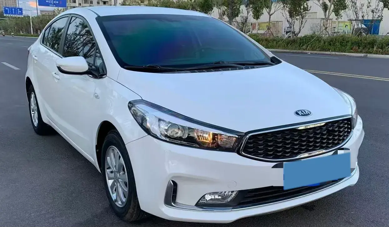 2016 KIA K3 thumbnail 3