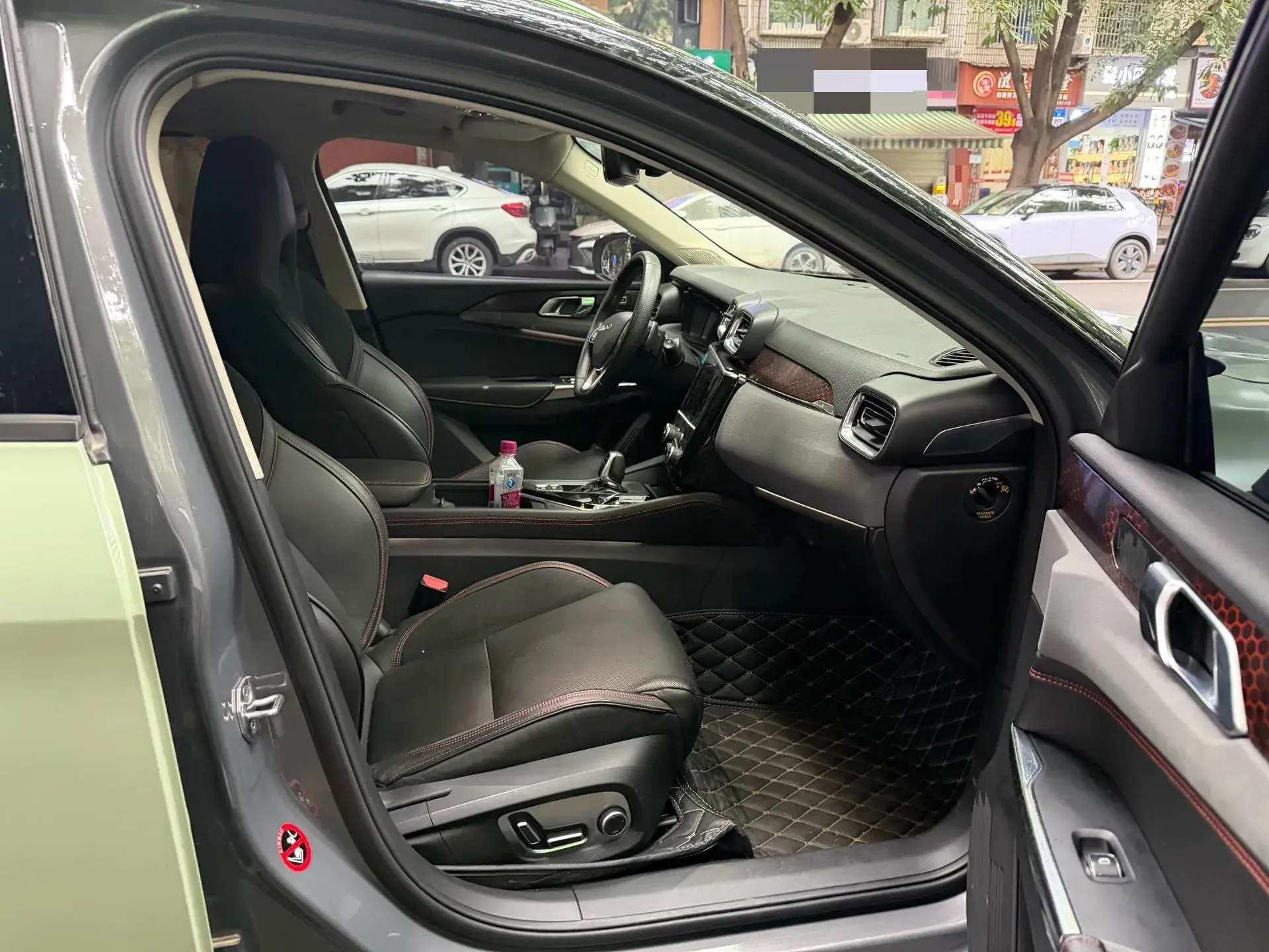 2018 LYNK&CO 02 thumbnail 4