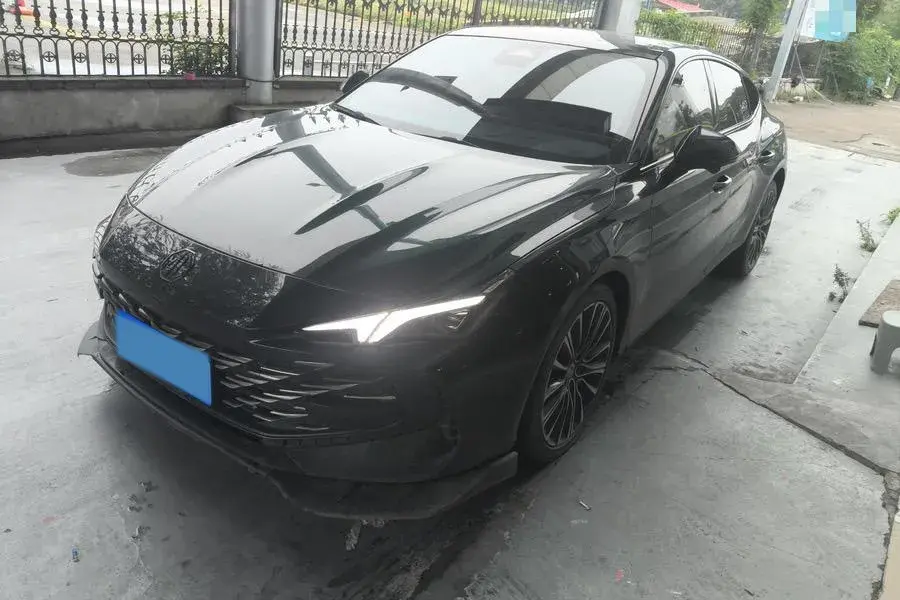 2023 MG 7 2.0T 261HP L4 9AT