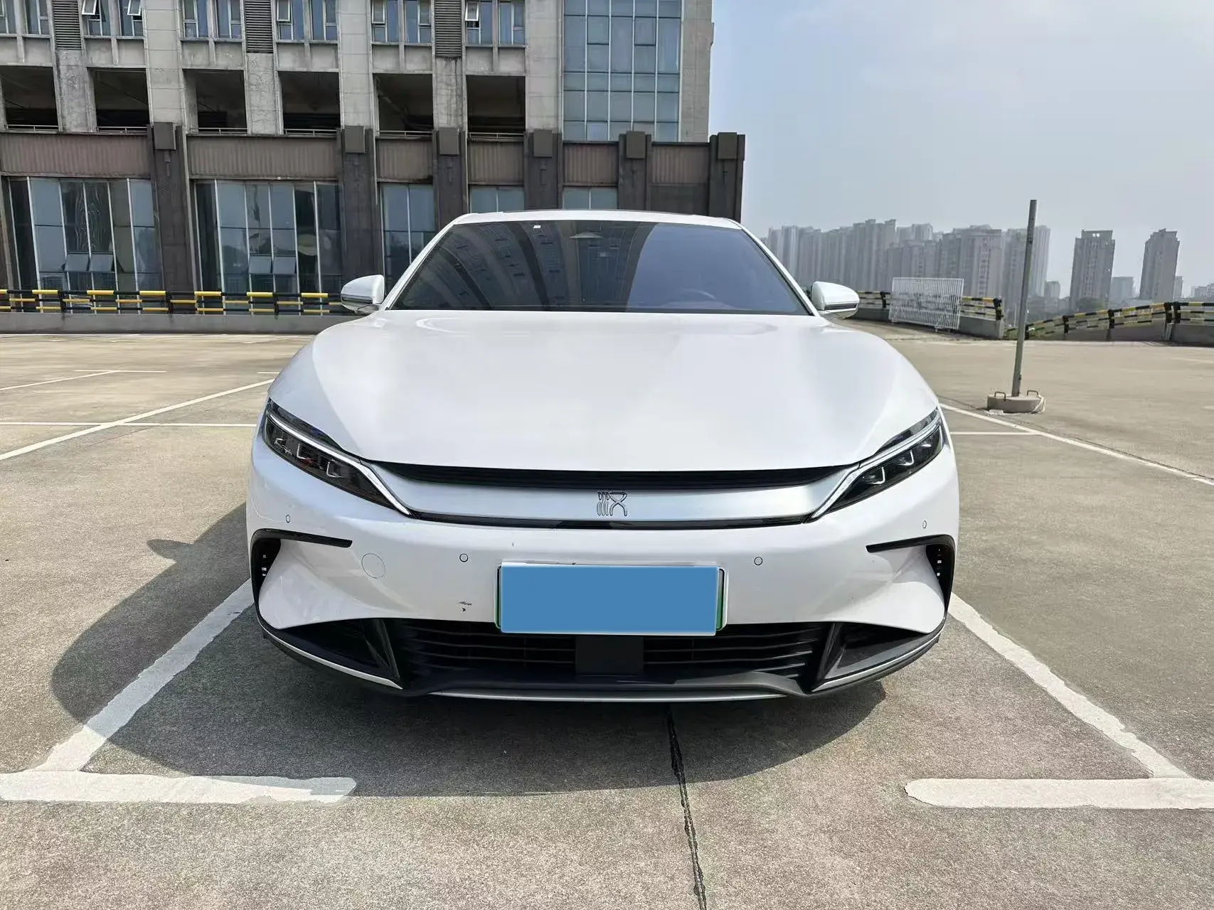 2023 BYD HAN thumbnail 2