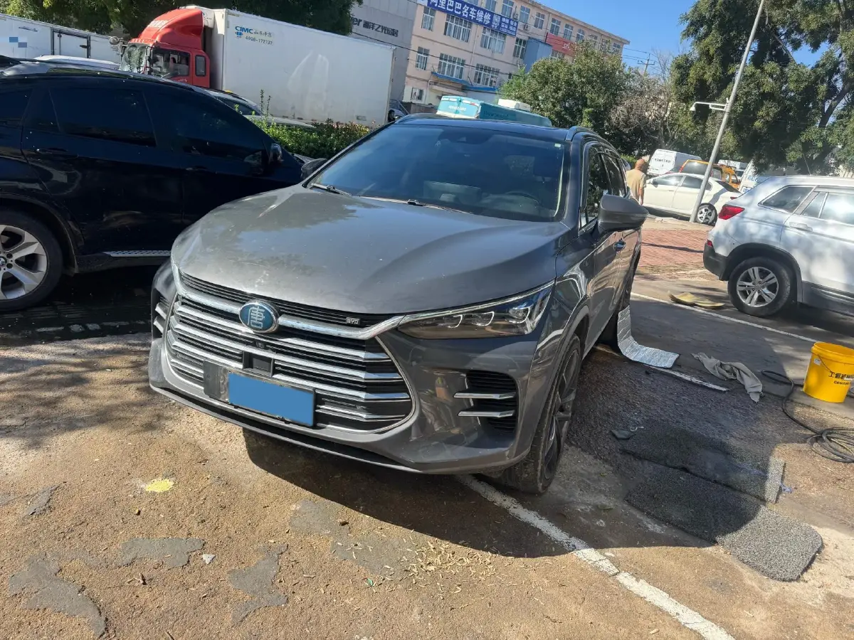 2018 BYD Tang 2.0T 205HP L4 6DCT PHEV 23.97KWH