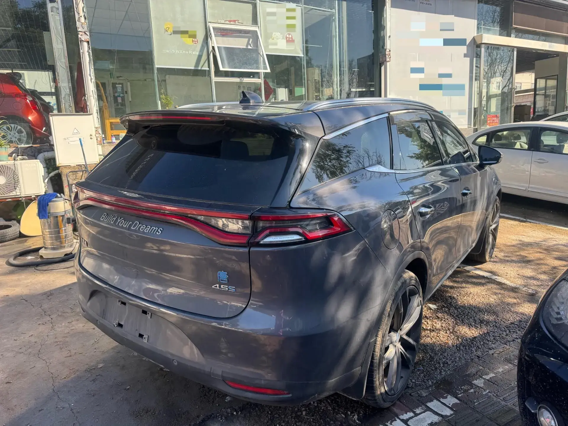 2018 BYD TANG thumbnail 3