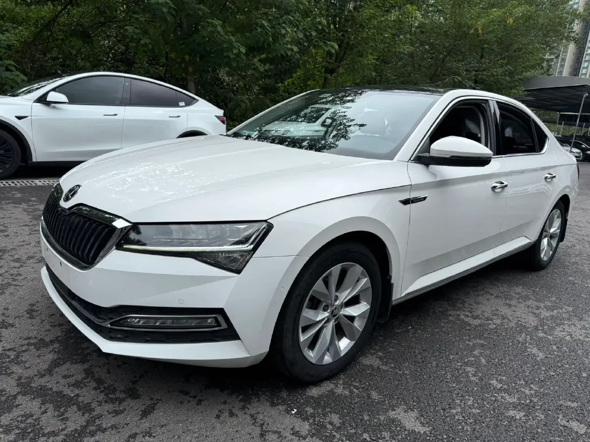 2021 Skoda Superb 1.4T 150HP L4 7DCT