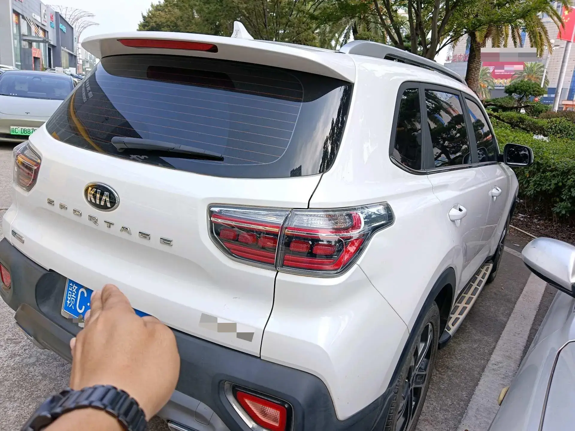 2019 KIA SPORTAGE thumbnail 4