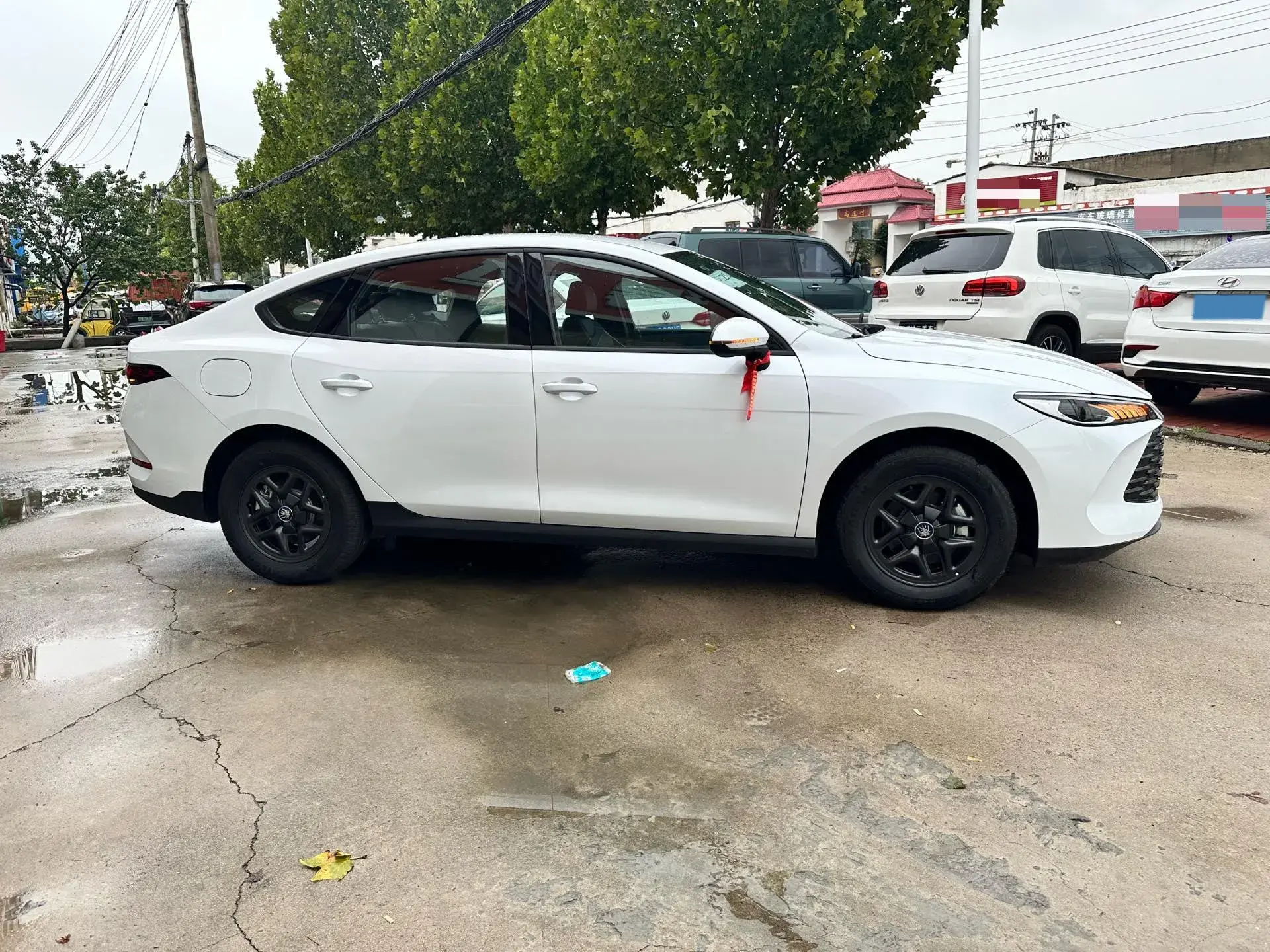 2025 BYD SEAL05 thumbnail 4