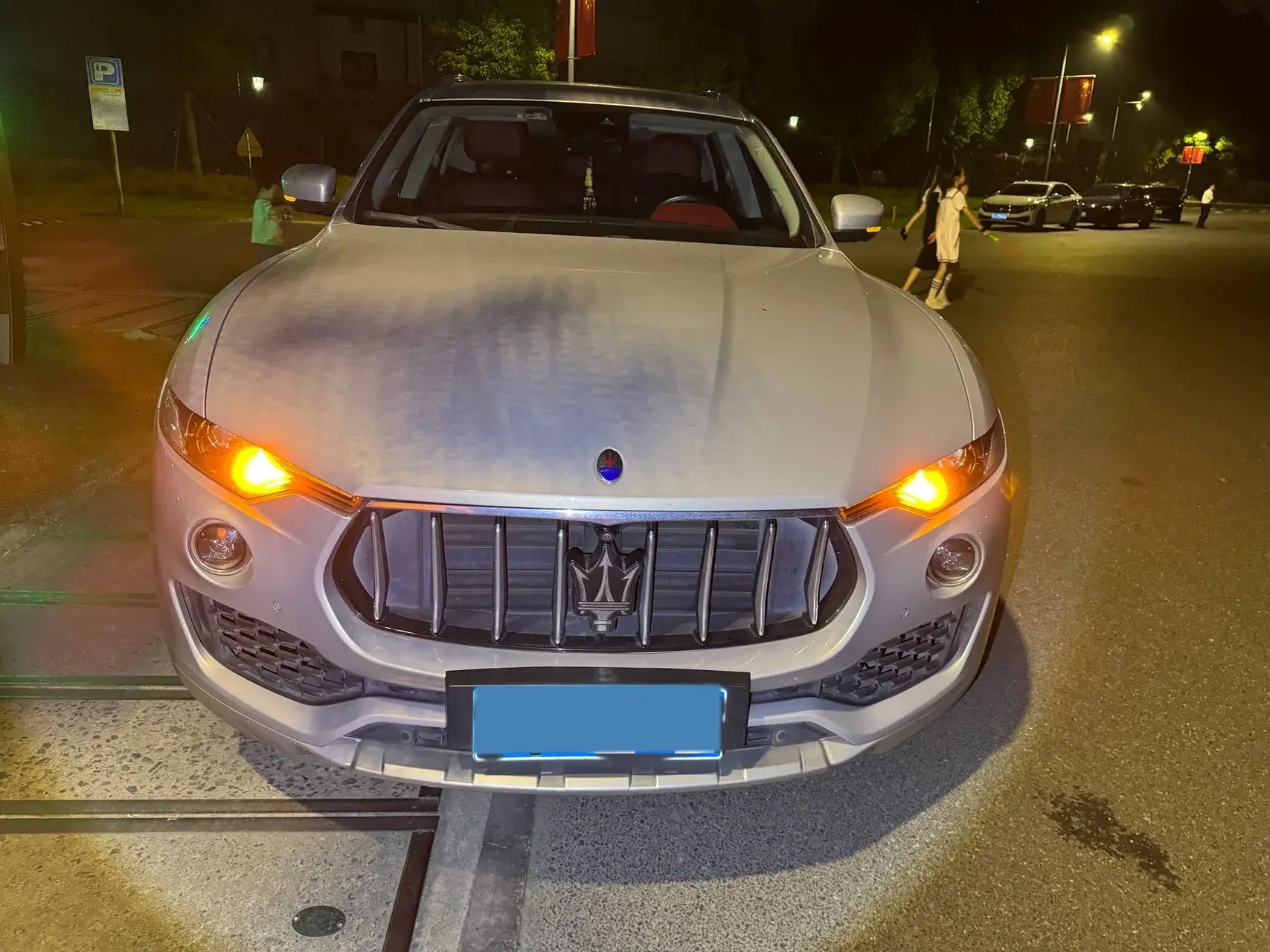 2018 MASERATI LEVANTE thumbnail 2