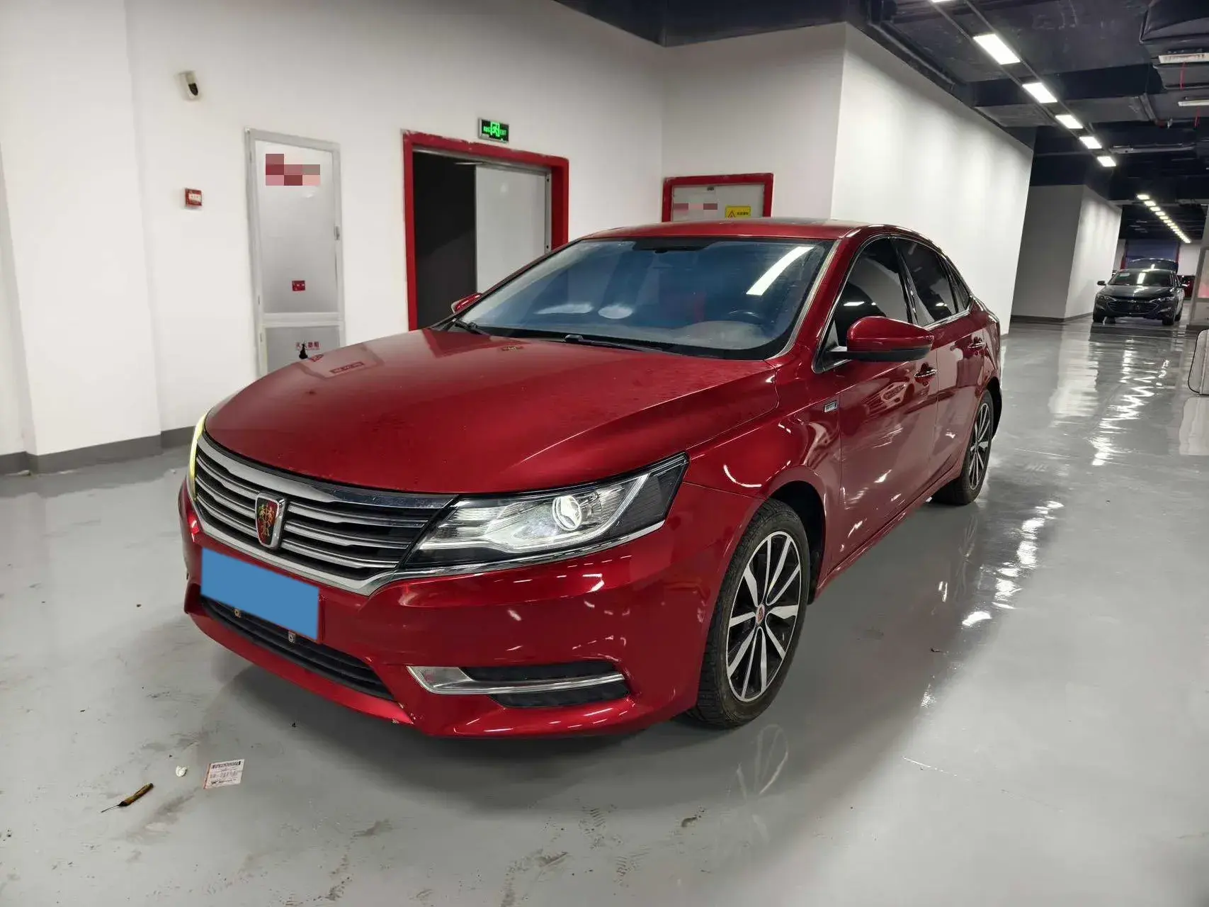 2018 ROEWE I6 view 1