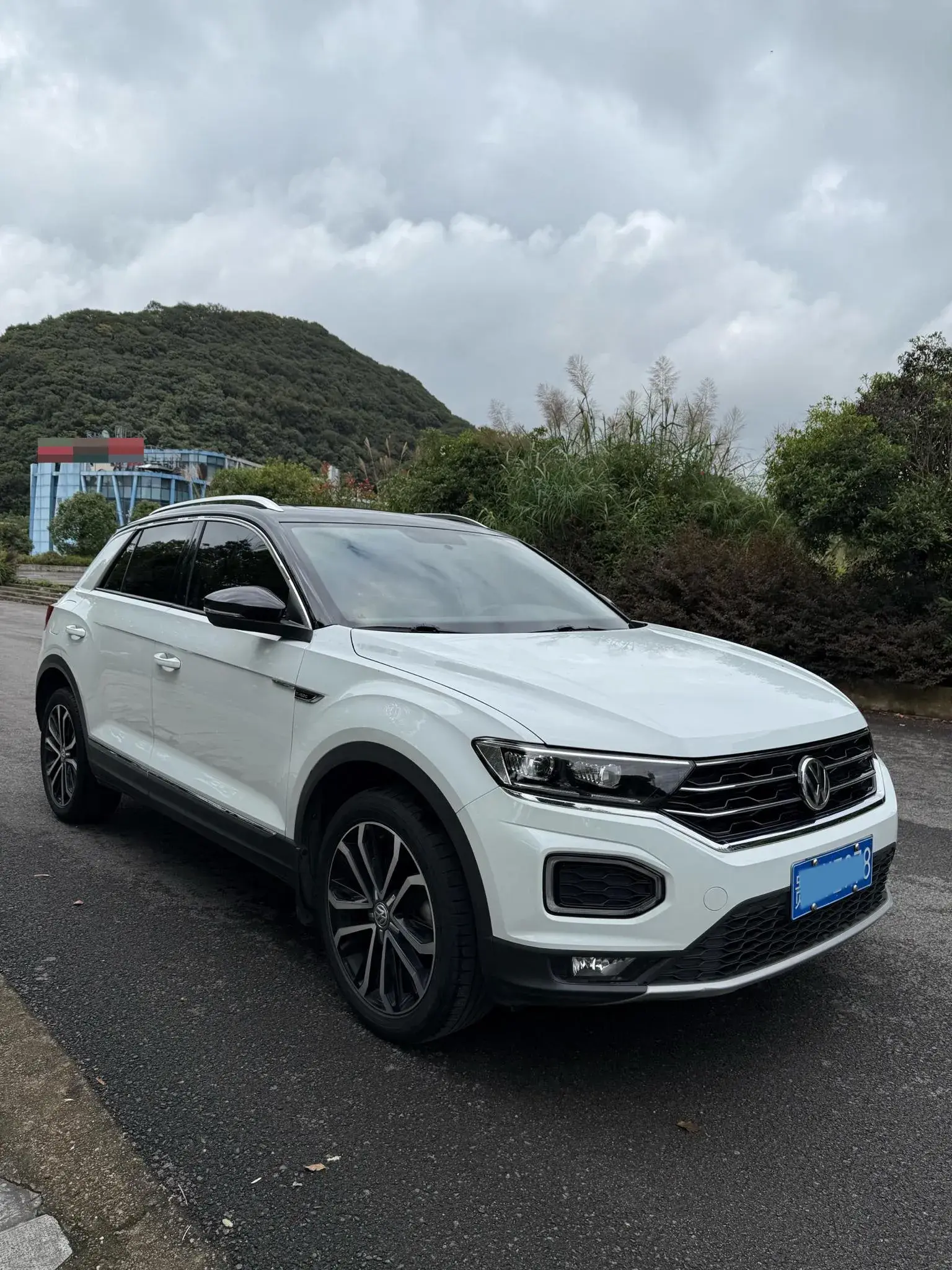 2021 VOLKSWAGEN T-ROC thumbnail 2