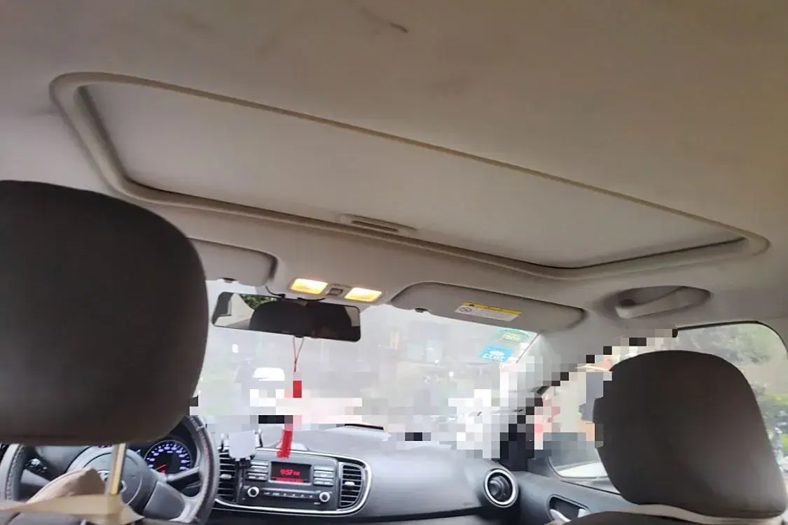 2020 KIA PEGAS thumbnail 4