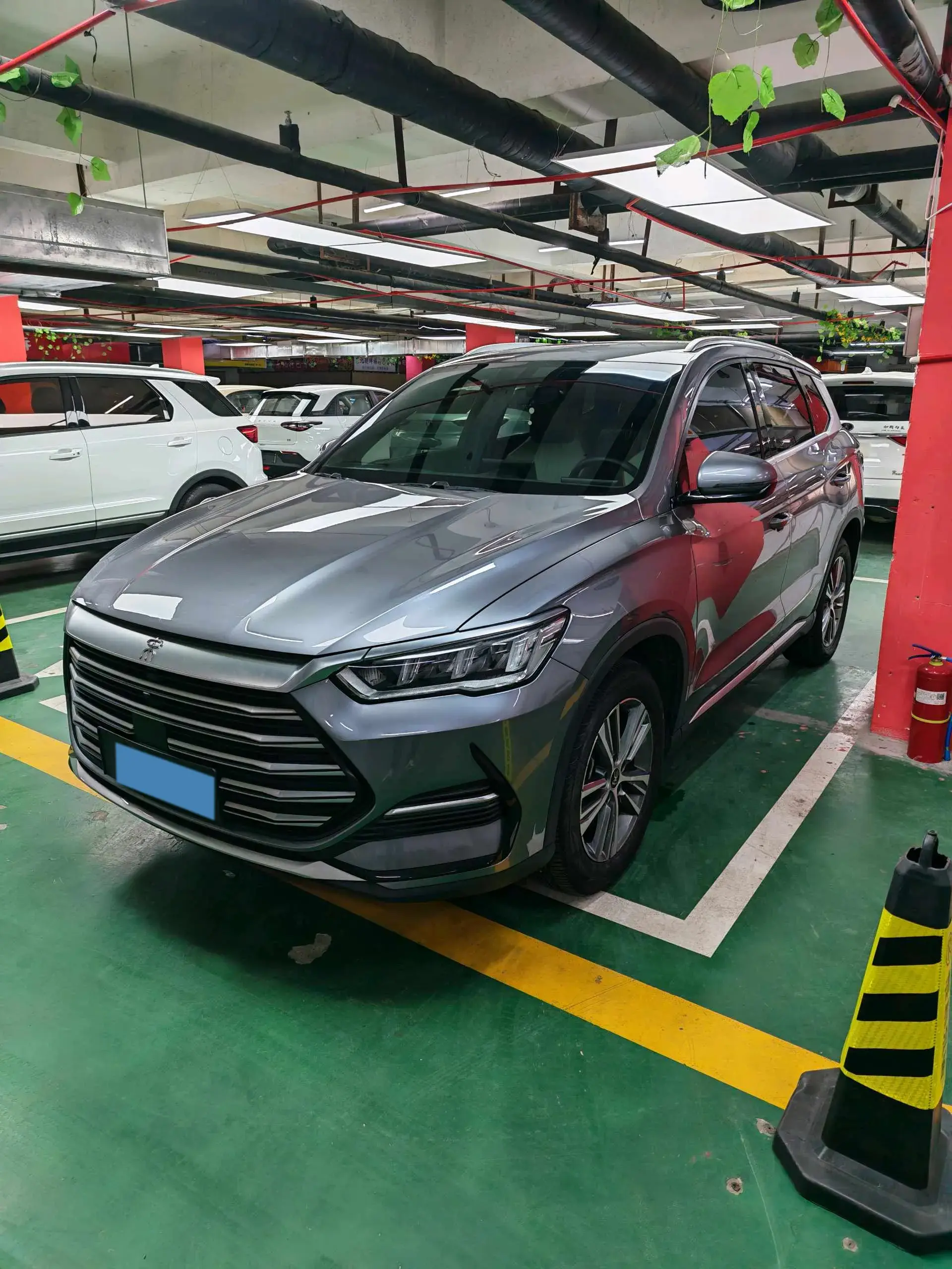 2022 BYD SONG view 1