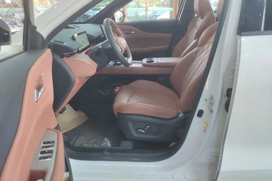 2024 CHANGAN UNI-Z thumbnail 3