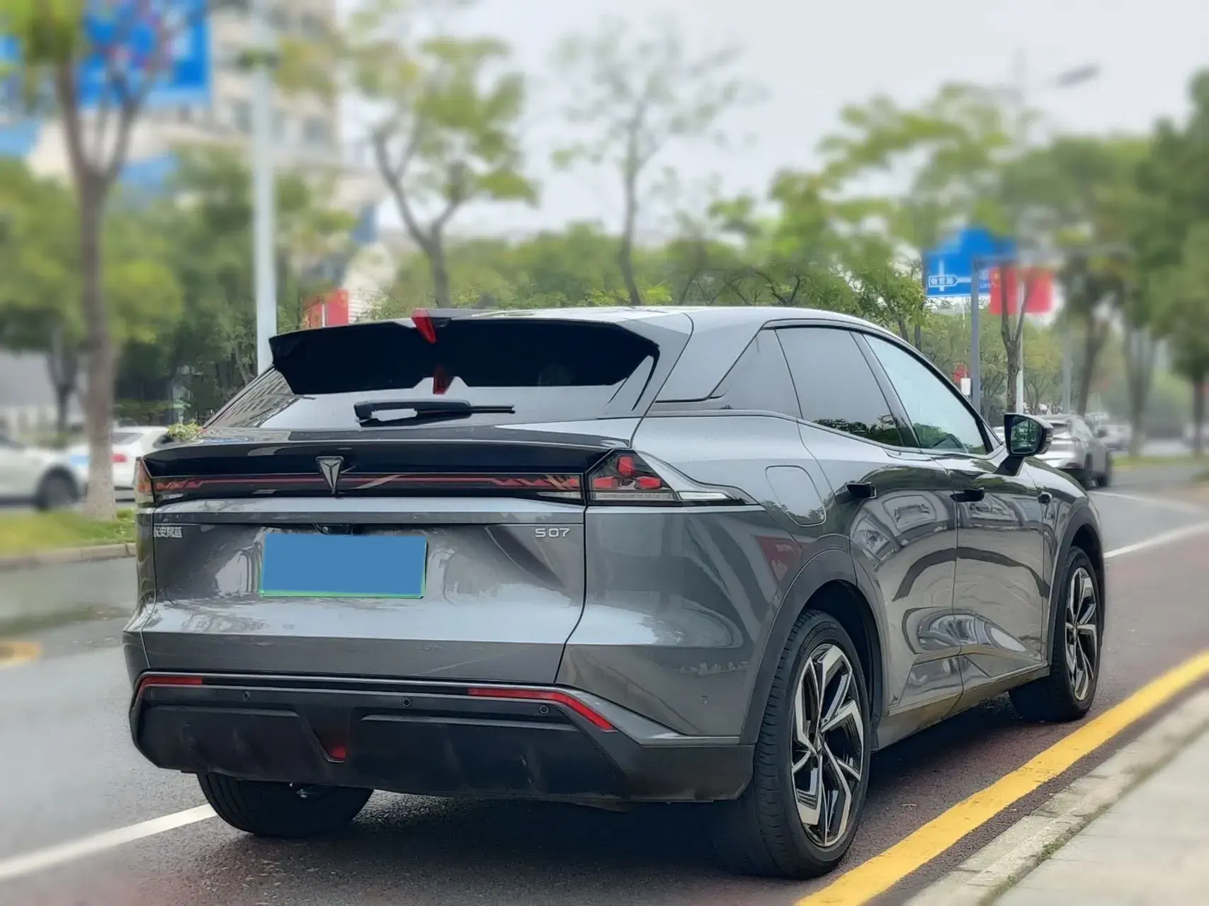 2024 DEEPAL S07 thumbnail 4