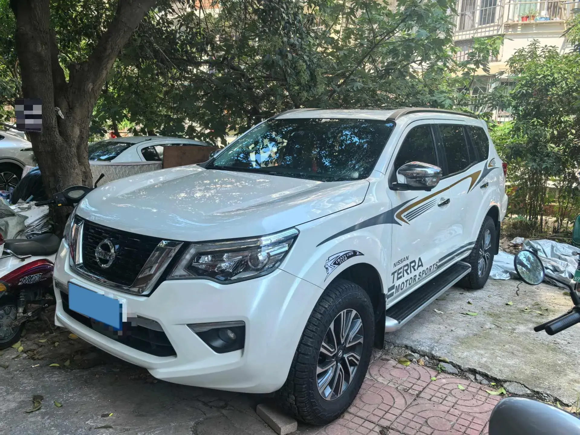 2020 NISSAN TERRA view 1