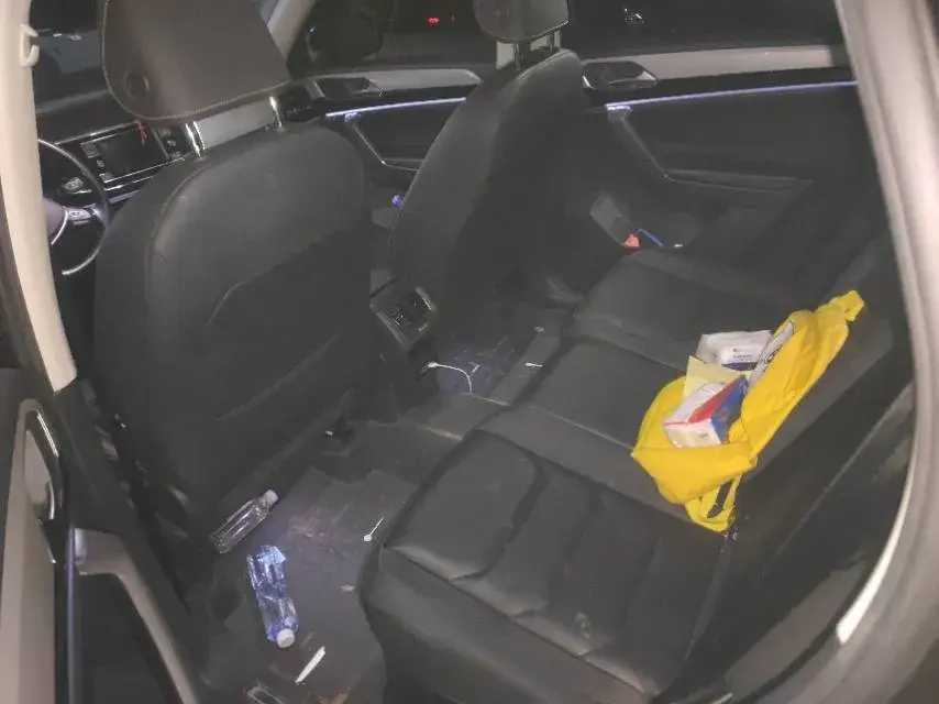 2019 VOLKSWAGEN TAYRON thumbnail 4