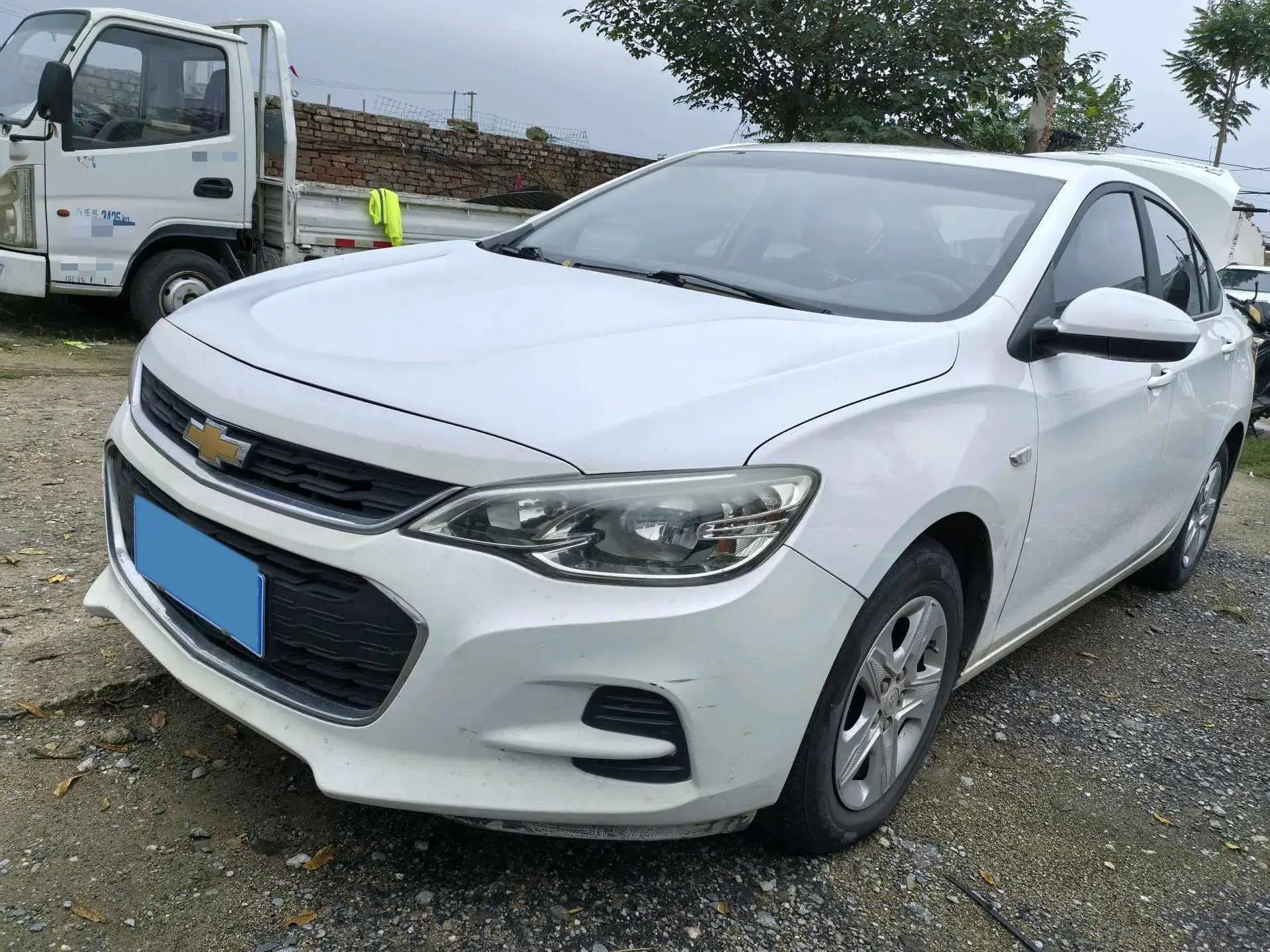 2019 CHEVROLET CAVALIER view 1