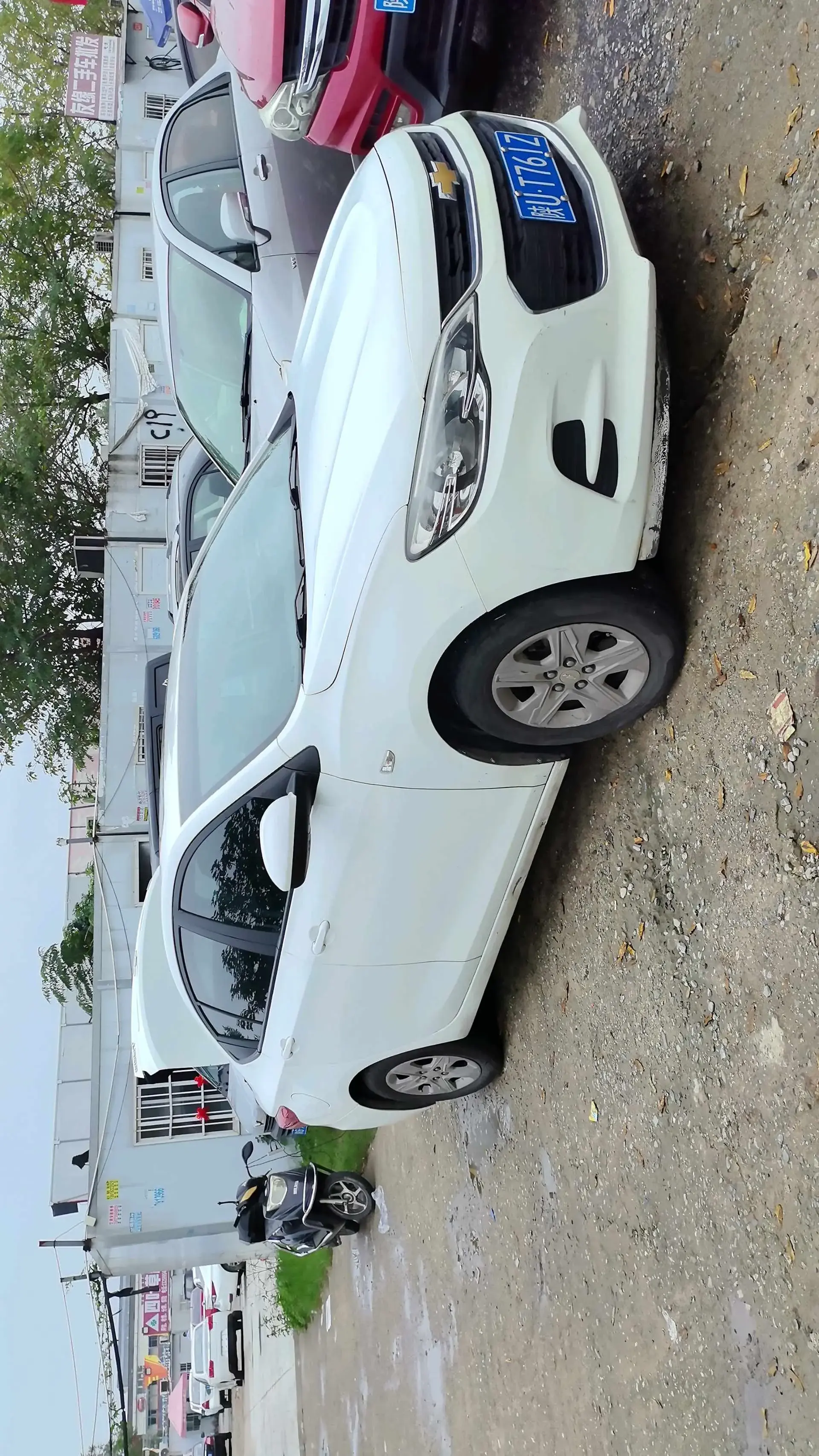 2019 CHEVROLET CAVALIER thumbnail 4