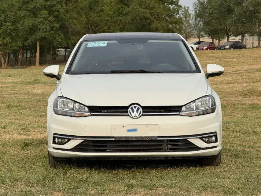 2018 VOLKSWAGEN GOLF thumbnail 2