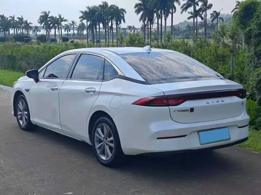 2022 AION S thumbnail 4