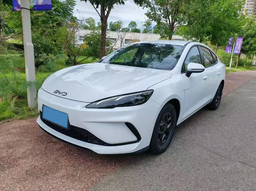 2025 BYD Seal05 DM-i 1.5L 101HP L4 E-CVT PHEV 7.68KWH