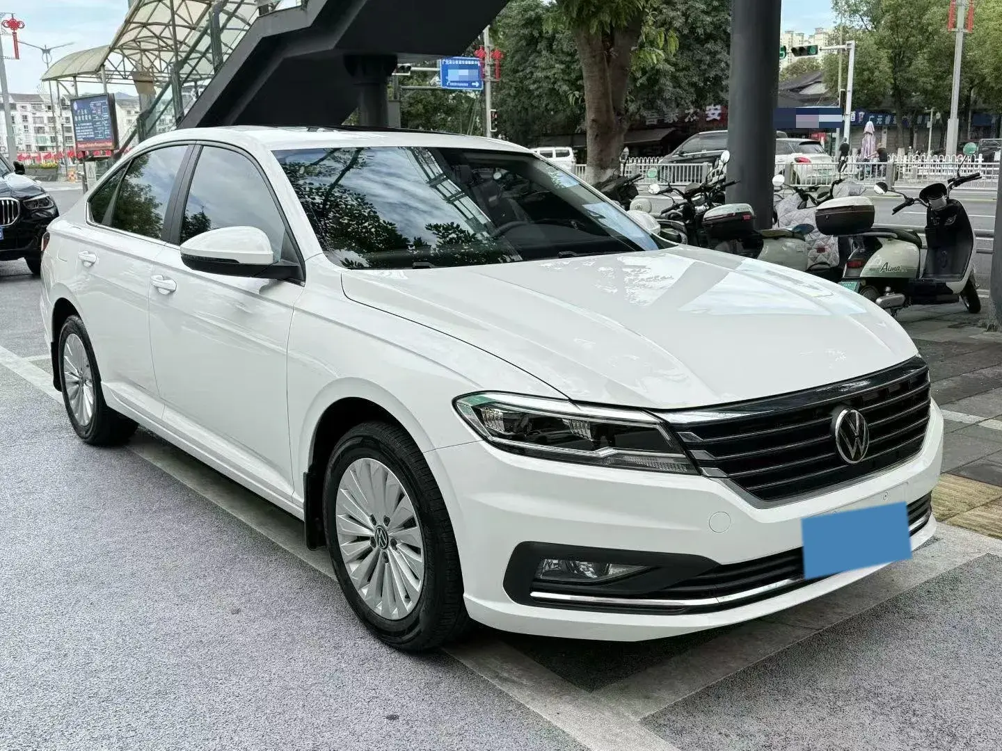 2021 VOLKSWAGEN LAVIDA thumbnail 3