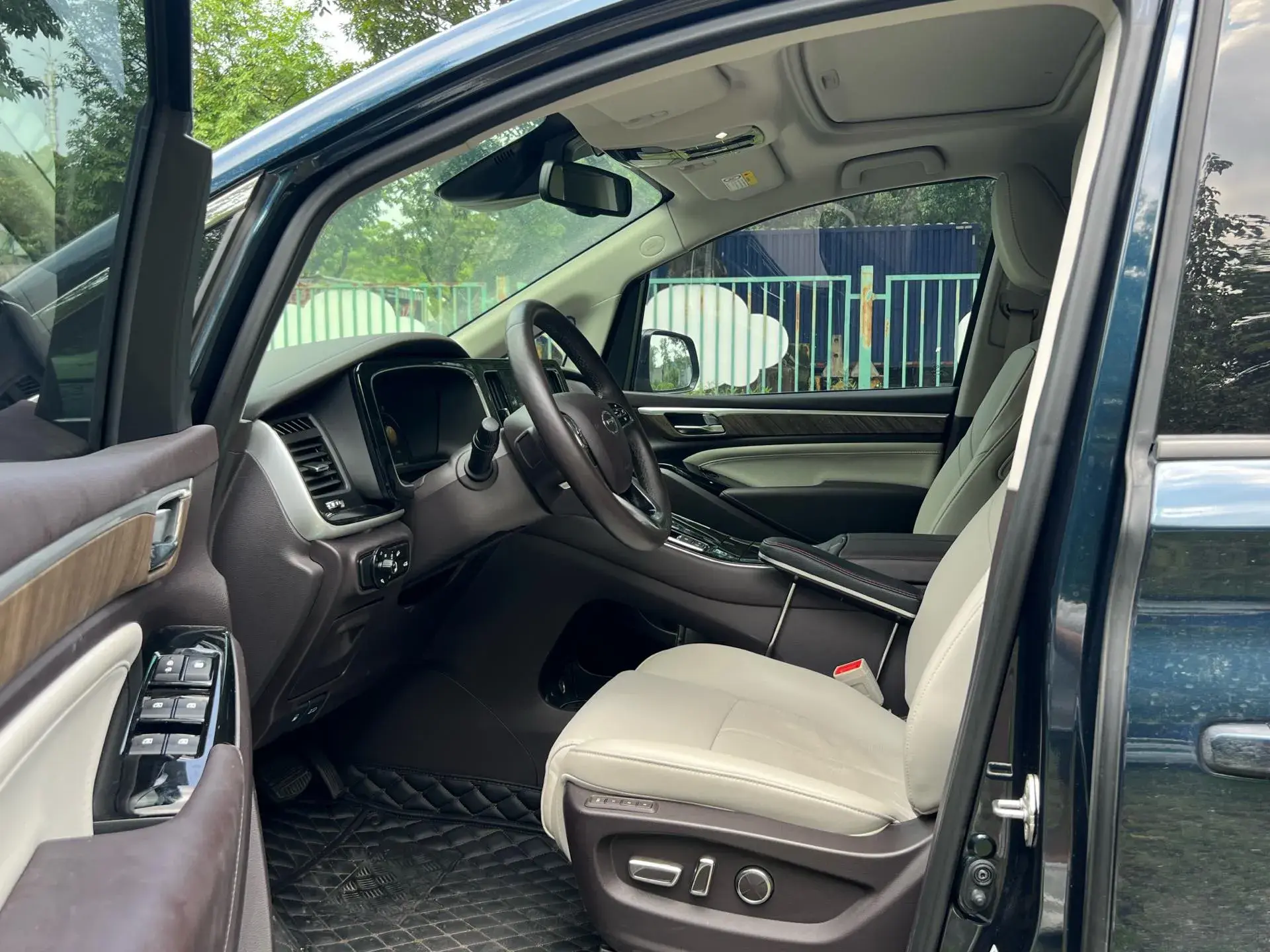 2023 GAC TRUMPCHI thumbnail 4