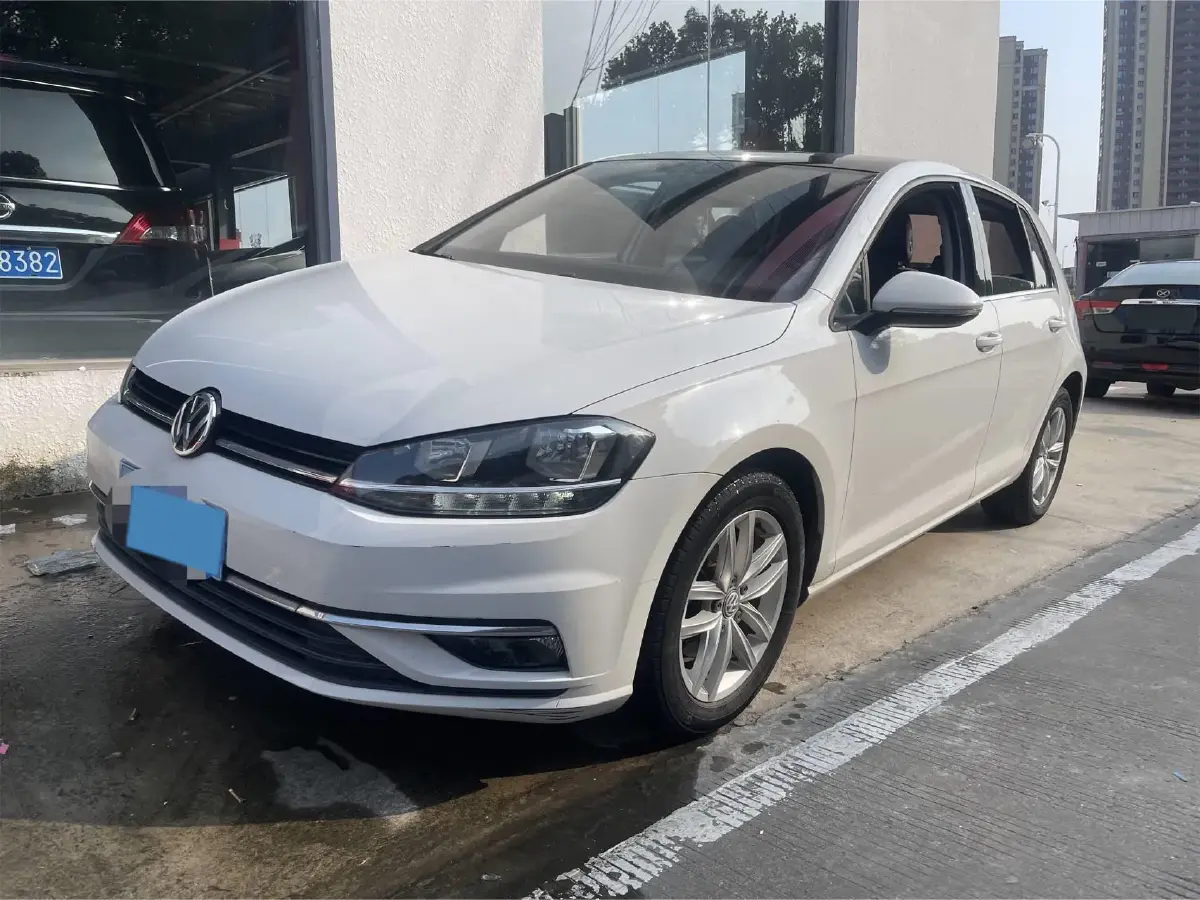 2018 Volkswagen Golf 1.6L 110HP L4 6AT