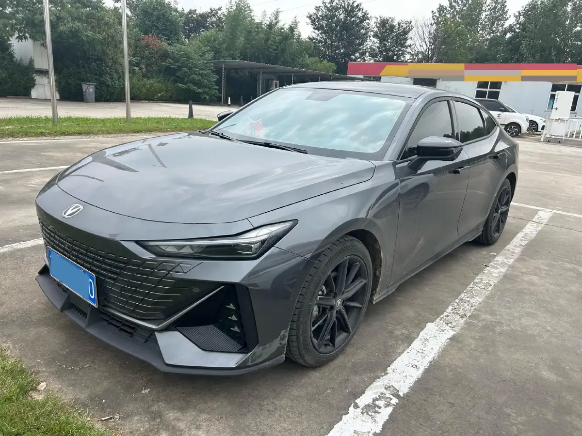 2022 ChangAn UNI-V 1.5T 188HP L4 7DCT