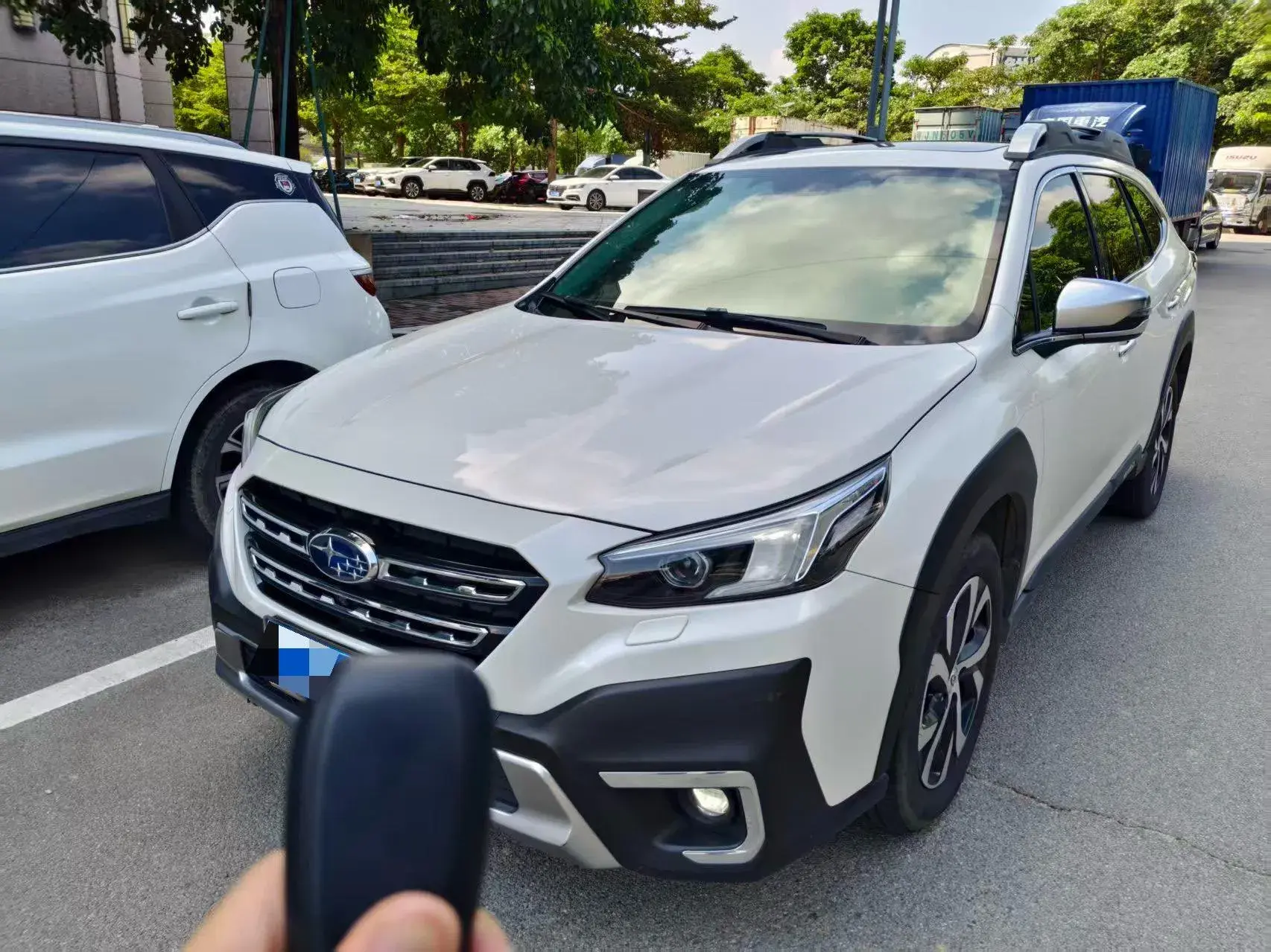 2021 SUBARU OUTBACK view 1