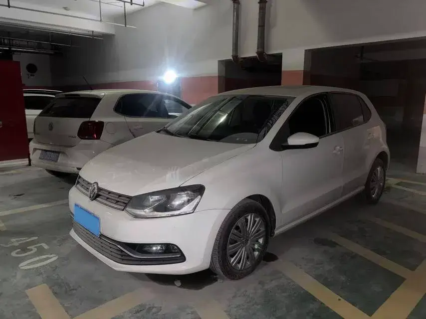 2018 VOLKSWAGEN POLO view 1