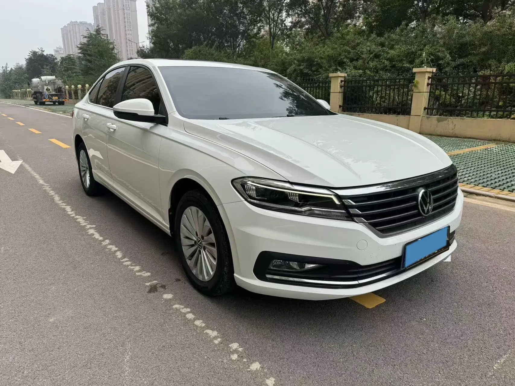 2019 VOLKSWAGEN LAVIDA thumbnail 3