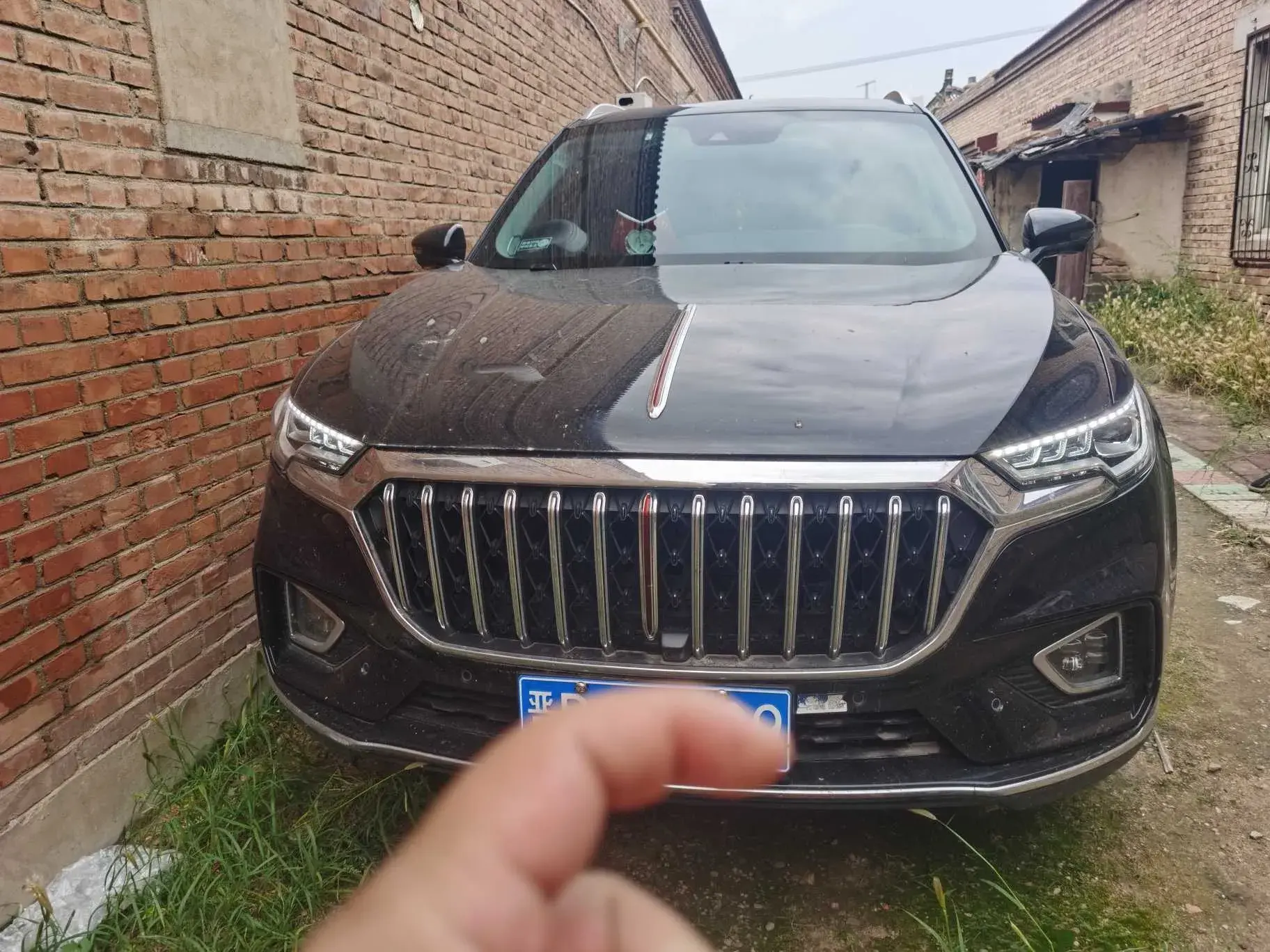 2022 HONGQI HS5 thumbnail 2