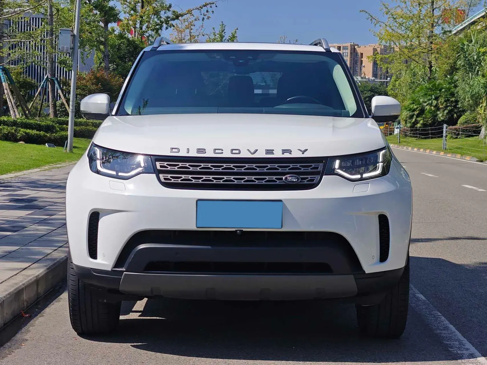 2018 LAND ROVER thumbnail 2