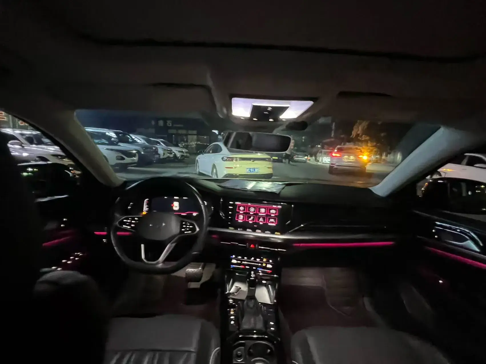 2022 VOLKSWAGEN PASSAT thumbnail 3