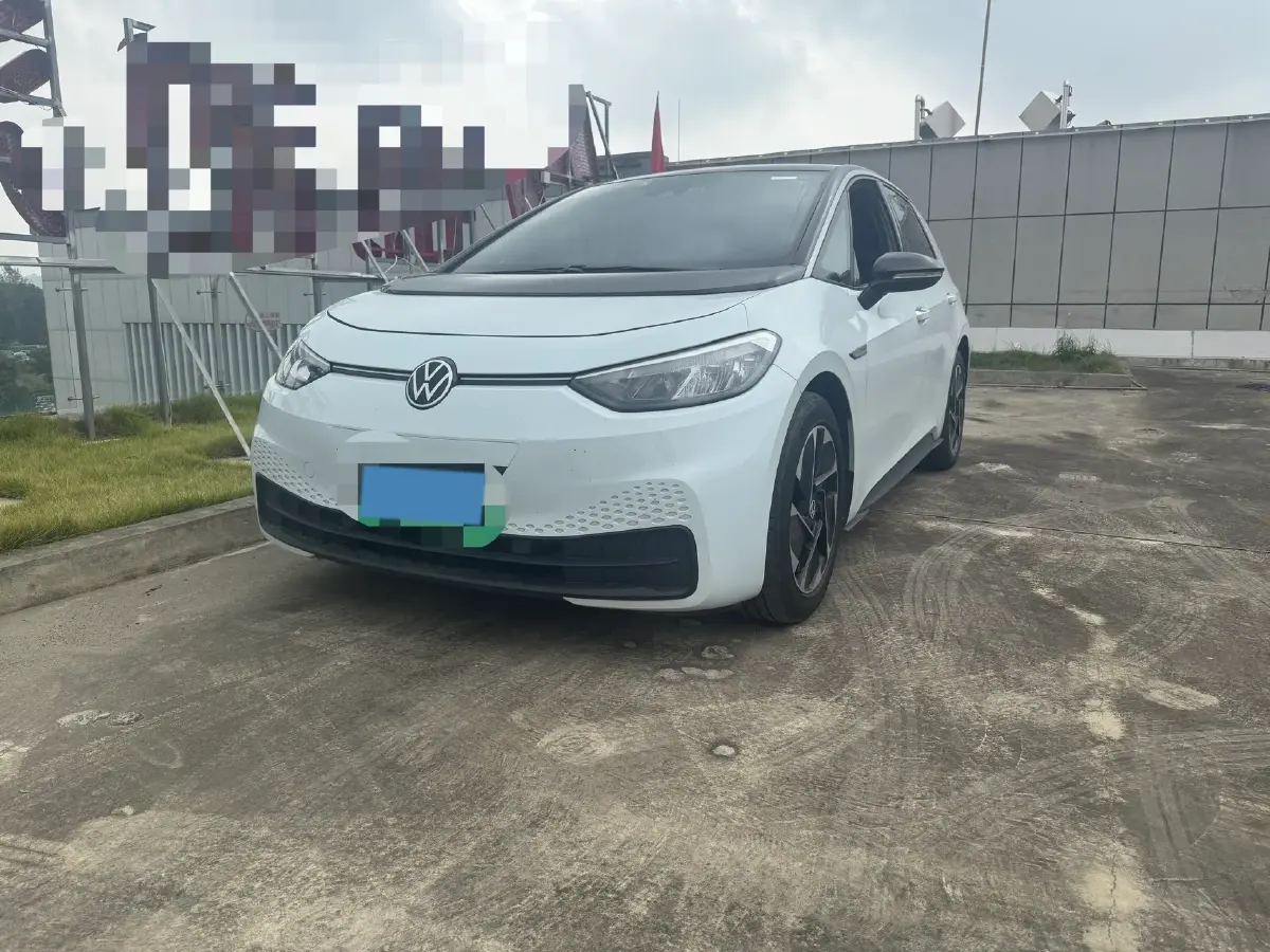 2023 Volkswagen ID.3 BEV 52.8KWH