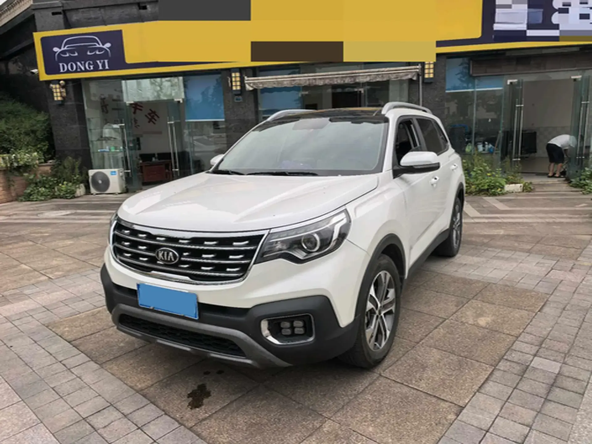 2019 KIA SPORTAGE view 1