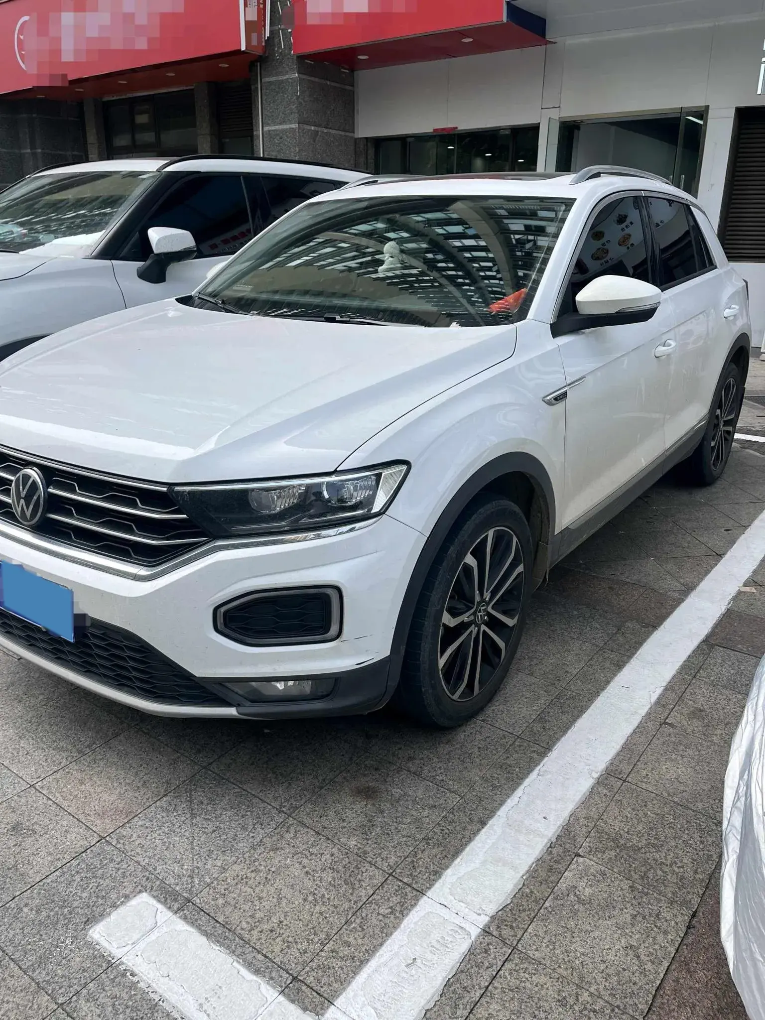 2021 VOLKSWAGEN T-ROC view 1