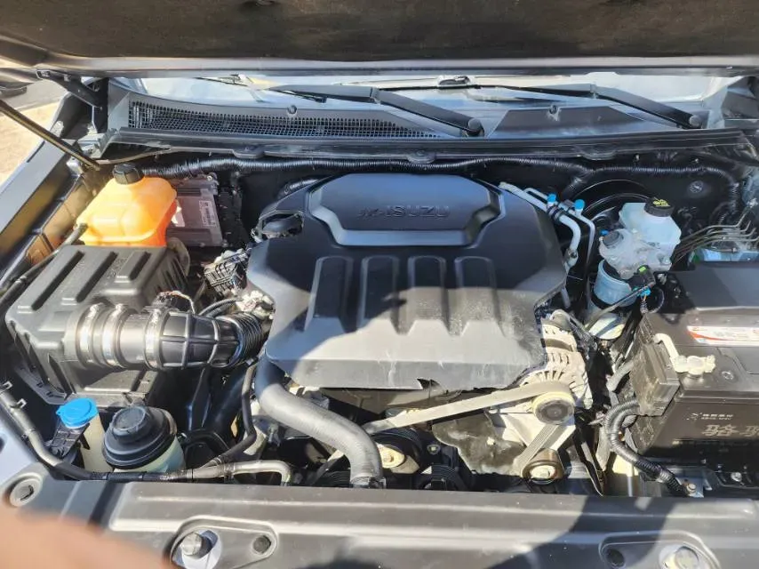 2022 ChangAn Kaicene KaiCheng F70 2.5T 150HP L4 6MT,autocango,china used car exporter,china ev exporter,chinese used car exporter,chinese used ev exporter