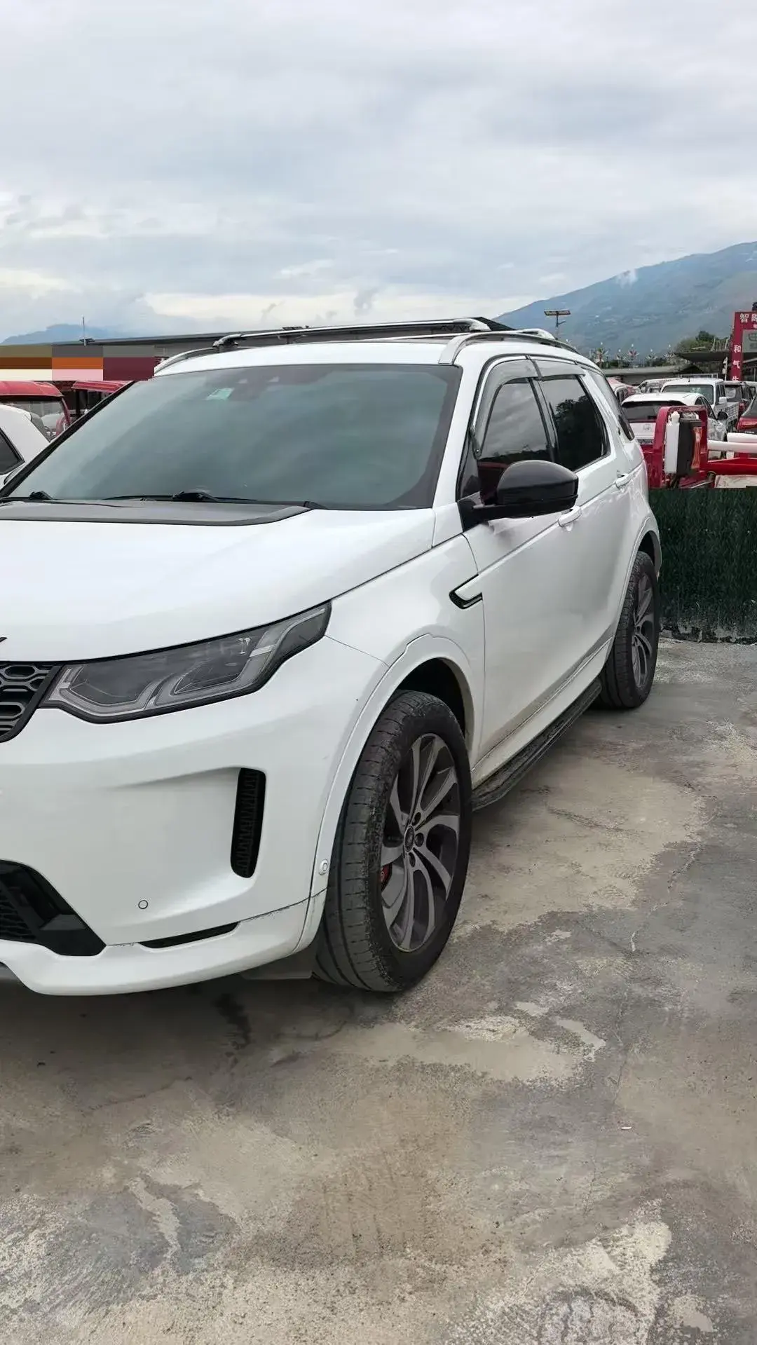 2020 LAND ROVER thumbnail 4