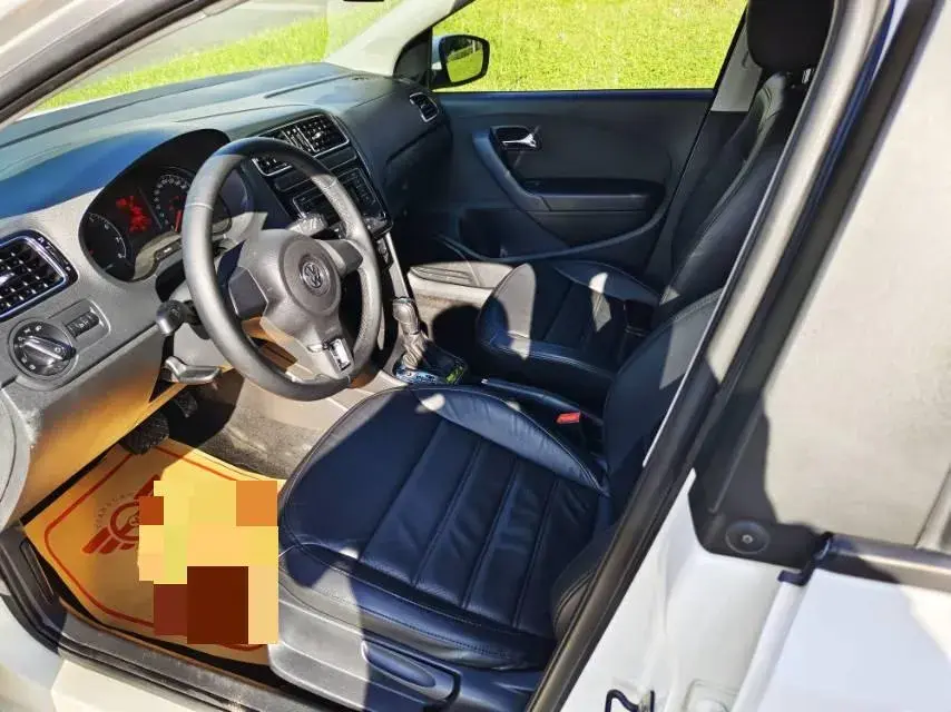 2016 VOLKSWAGEN POLO thumbnail 2