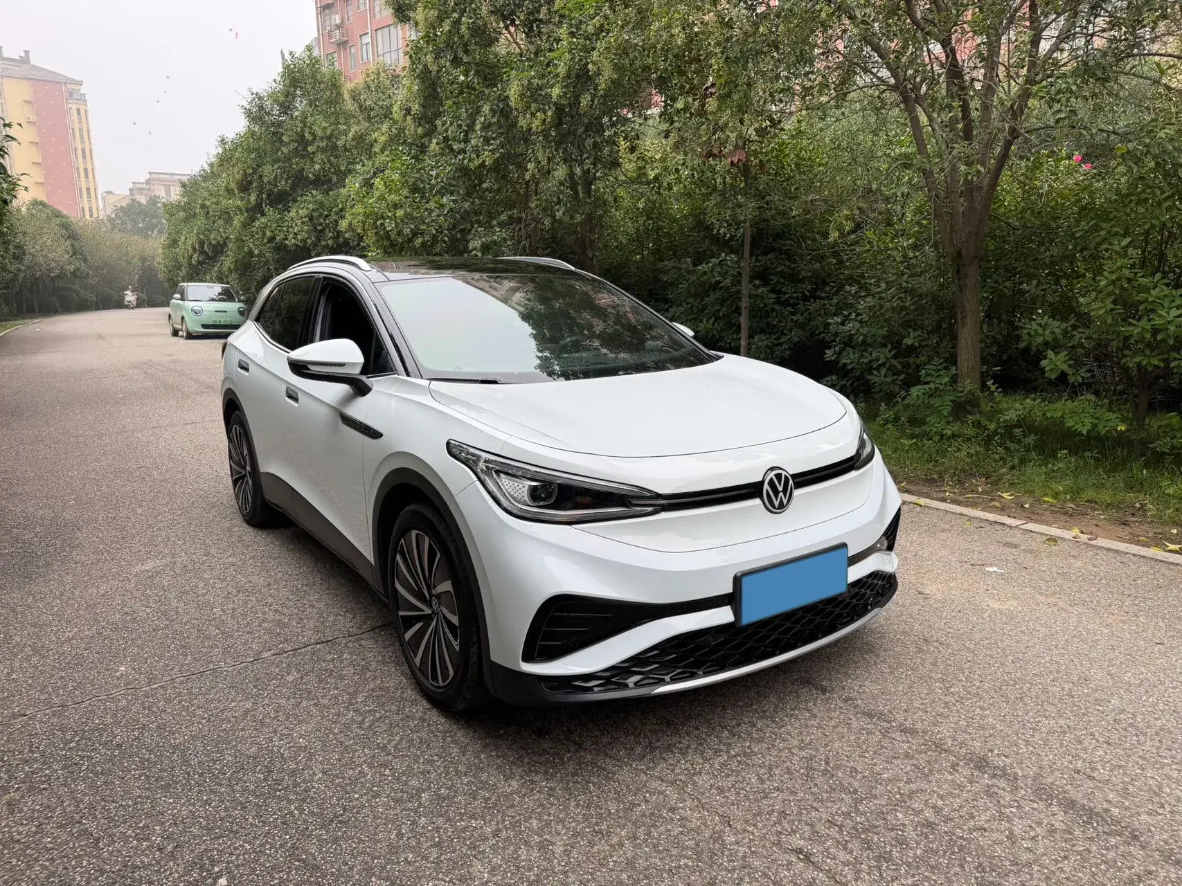 2022 VOLKSWAGEN ID.4 thumbnail 2