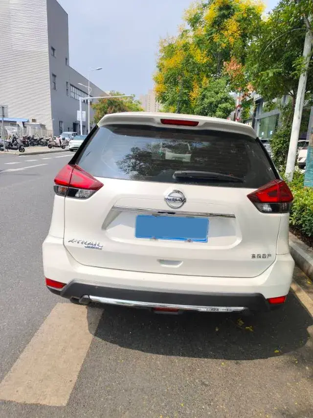 2022 NISSAN X-TRAIL thumbnail 3