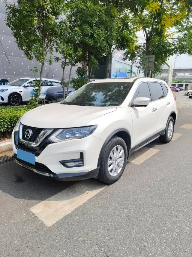2022 Nissan X-Trail 2.0L 151HP L4 CVT