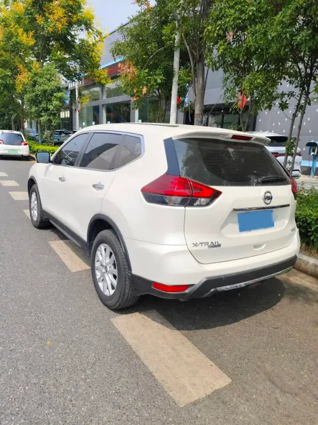 2022 NISSAN X-TRAIL thumbnail 4