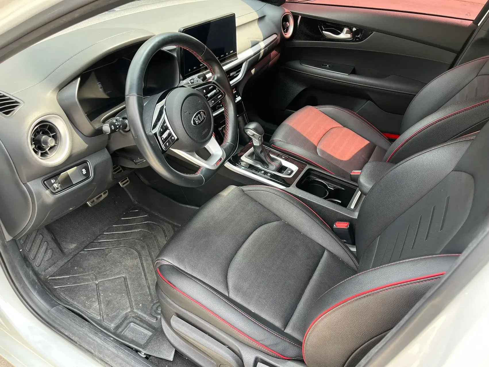 2020 KIA K3 thumbnail 4