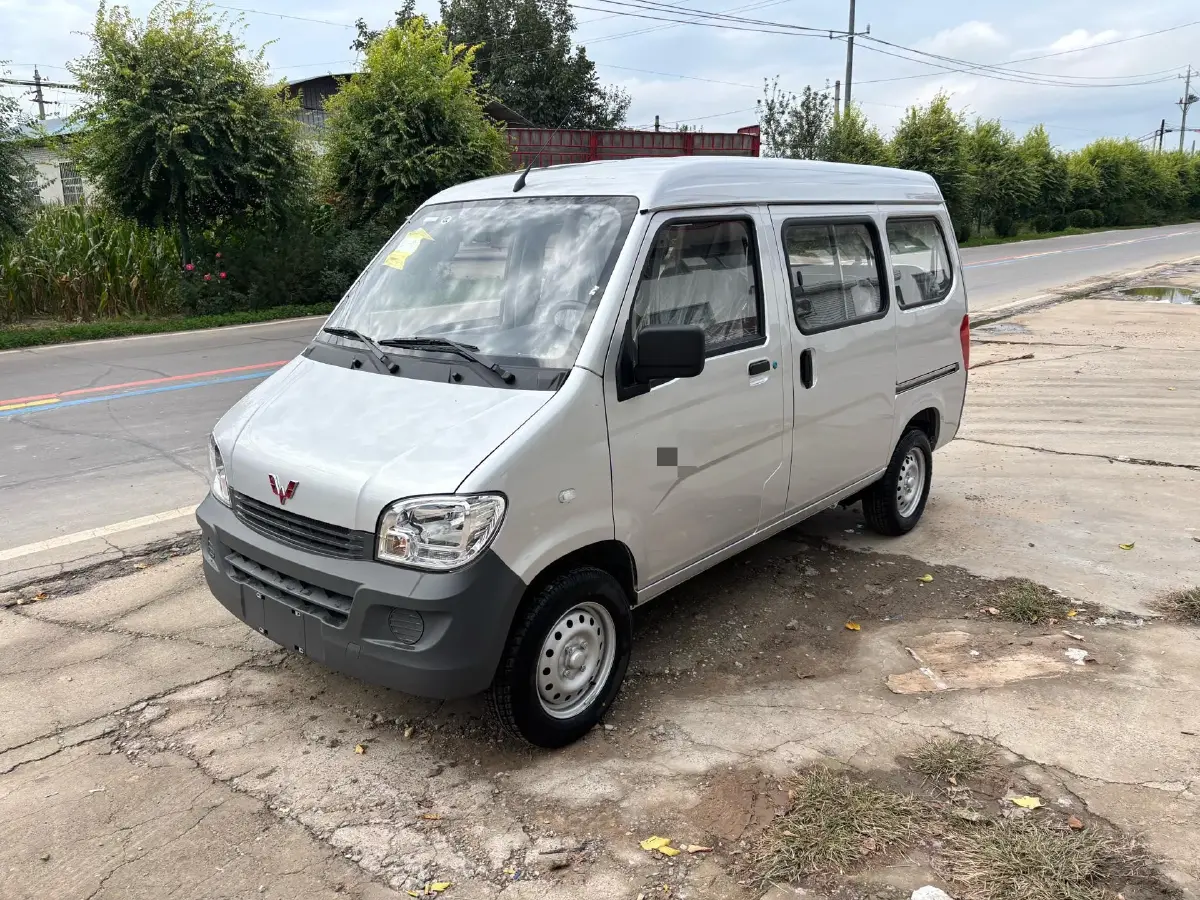 2023 WuLing ZhiGuang 1.5L 102HP L4 5MT