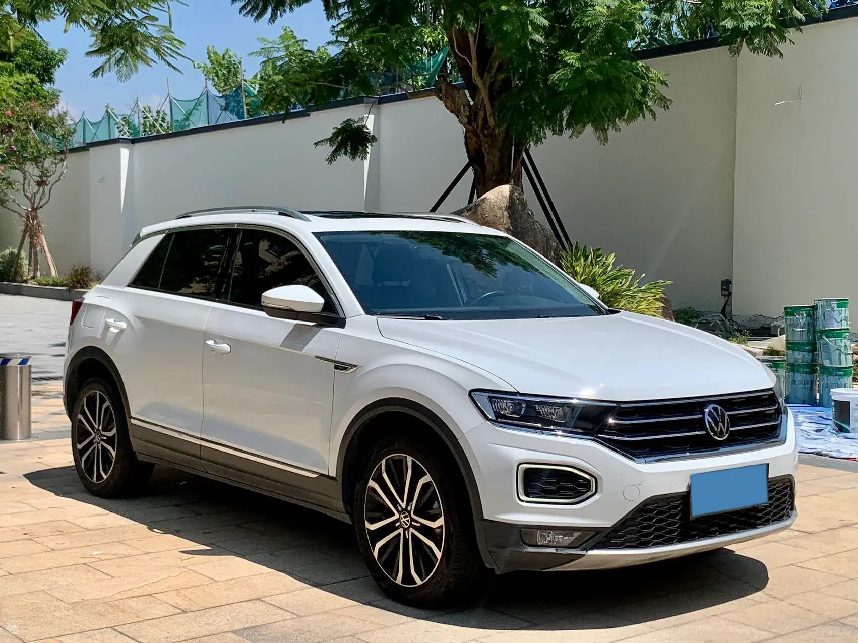 2022 VOLKSWAGEN T-ROC thumbnail 3
