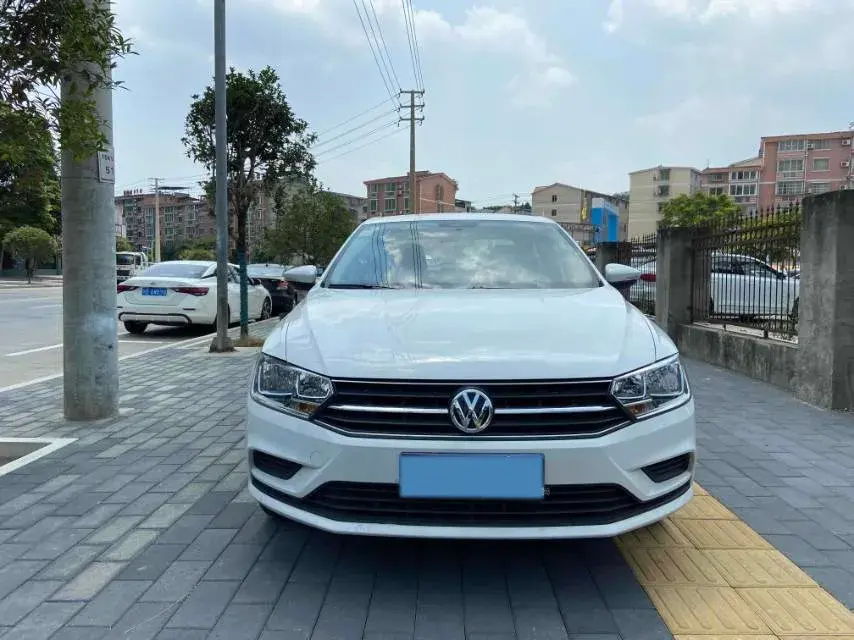 2019 VOLKSWAGEN BORA thumbnail 2