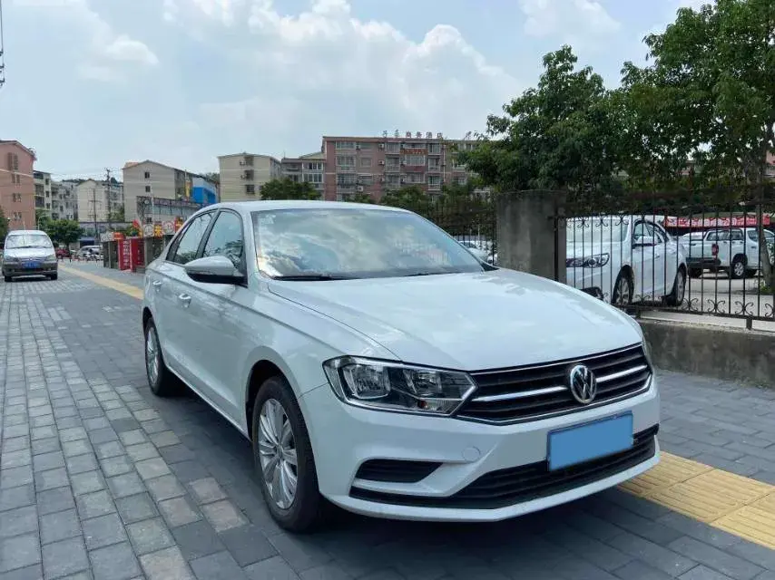 2019 VOLKSWAGEN BORA thumbnail 3