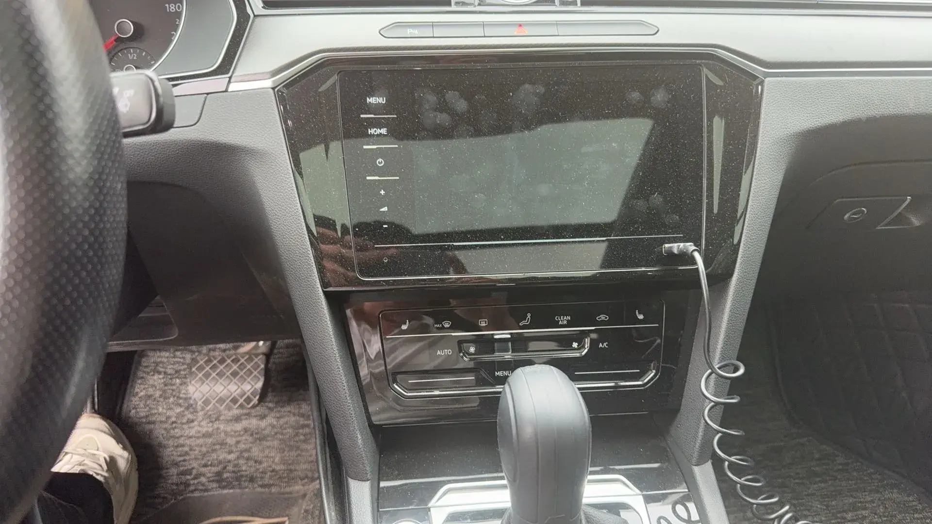 2023 VOLKSWAGEN MAGOTAN thumbnail 4